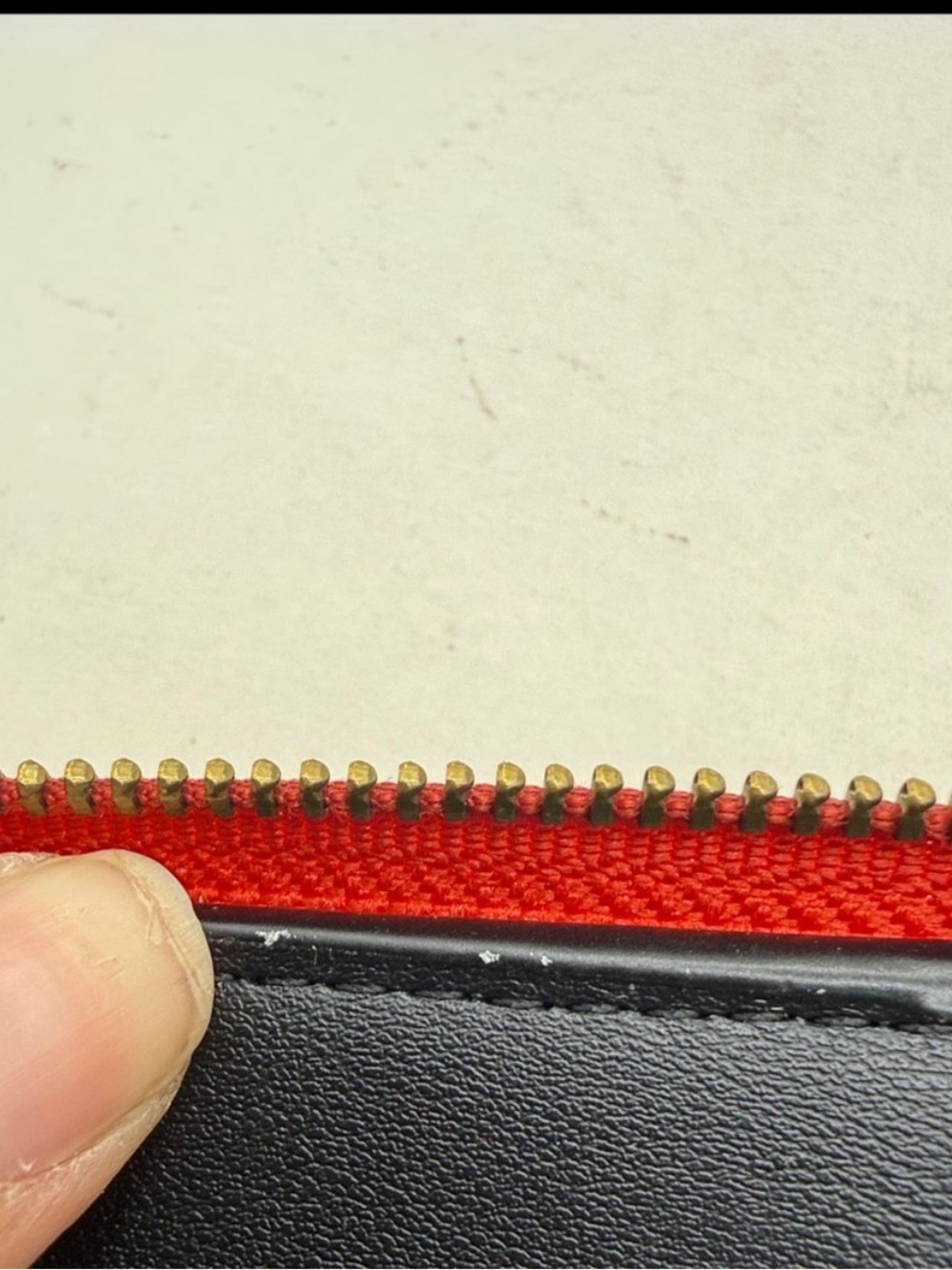 NWT Anne Klein Abstract Slim Zip Around Wallet Red Black Tan ID Card Holder - Picture 12 of 14